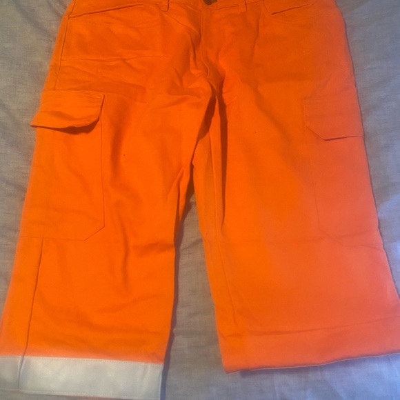 “Hydro one” pants - Picture 2 of 4